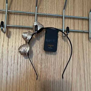 Headband with satin roses rosettes excellent condition NWT